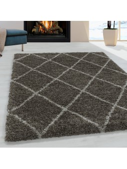 Woonkamer tapijt ontwerp hoogpolig tapijt patroon diamant pool zachte kleur taupe